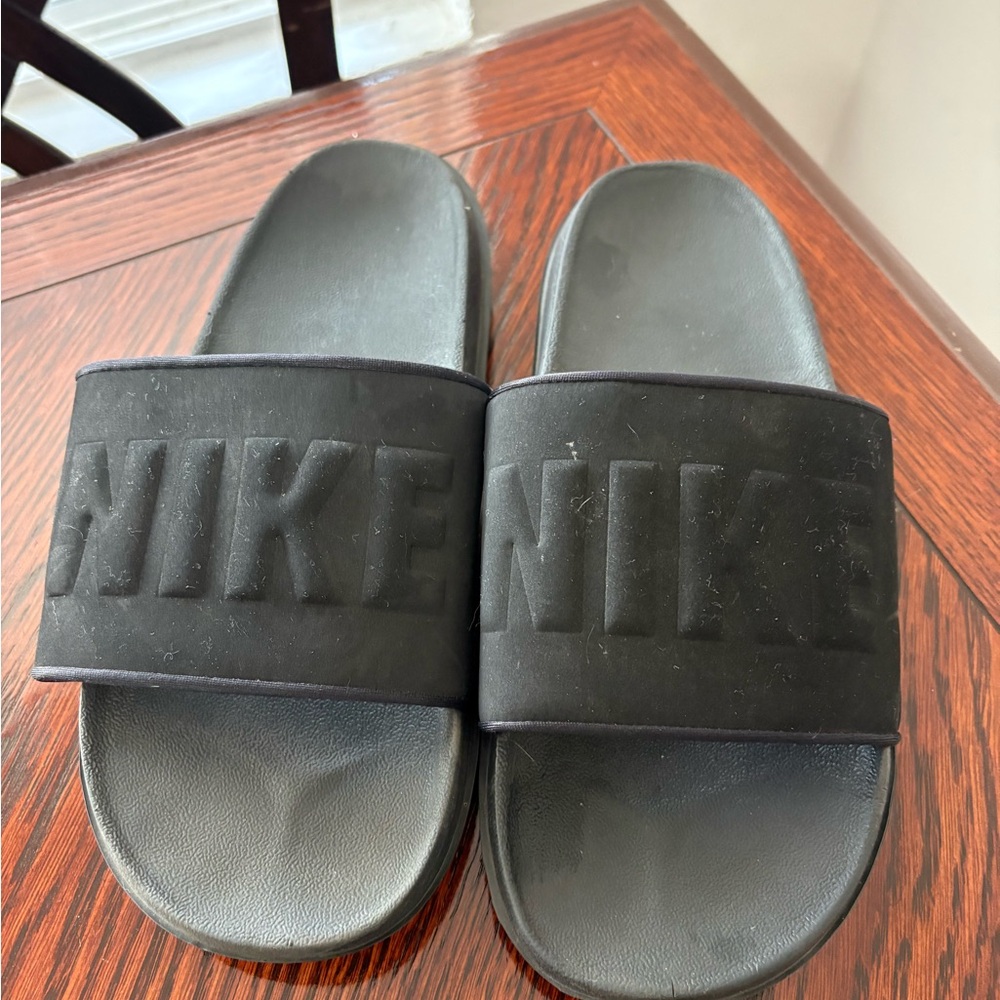 Nike Black Athletic Slides